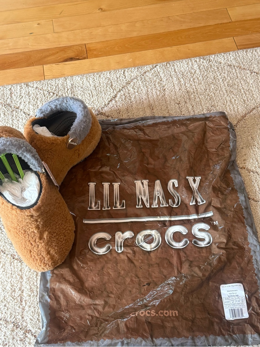 Lil Nas X x Crocs Mega Crush Brown Sherpa Clogs M5 W7 NWT 209508-088